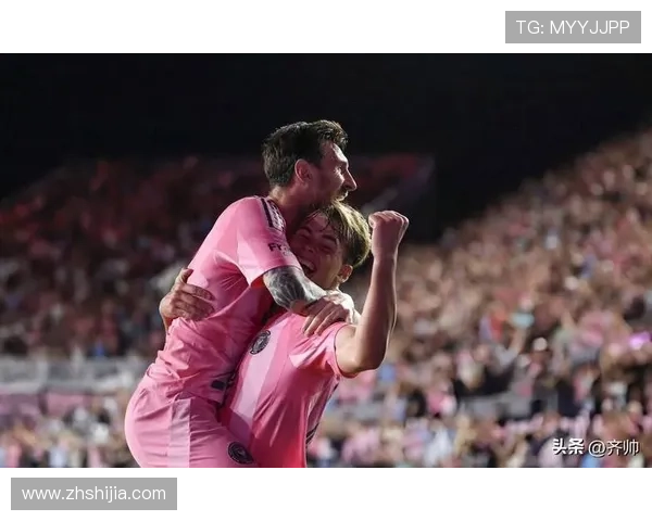 梅西加盟迈阿密国际后首度亮相 热情球迷送上热烈欢迎